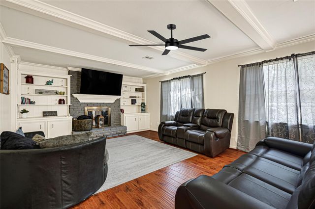 1619 Wagon Gap Trail, Houston, TX 77090