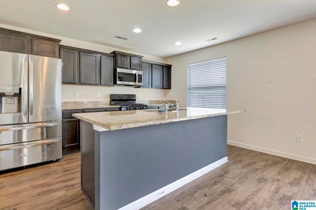 4622 WOODFORD CIRCLE, Bessemer, AL 35022