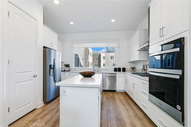 73 Culture, Irvine, CA 92618