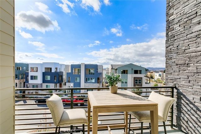 73 Culture, Irvine, CA 92618