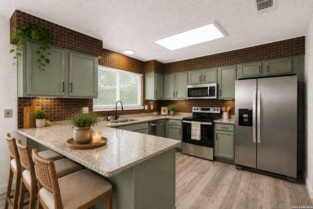 134 High Oak, Universal City, TX 78148