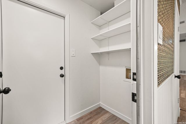 134 High Oak, Universal City, TX 78148