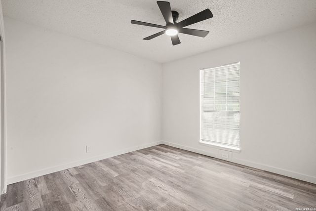 134 High Oak, Universal City, TX 78148
