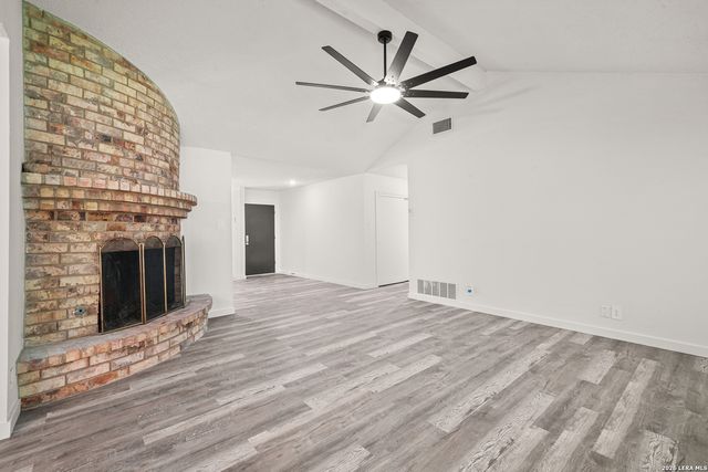 134 High Oak, Universal City, TX 78148
