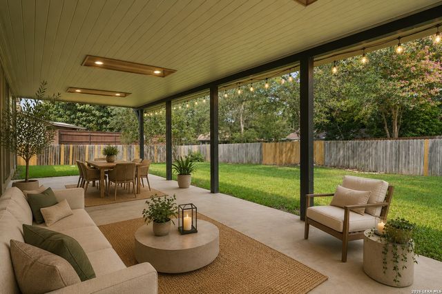134 High Oak, Universal City, TX 78148