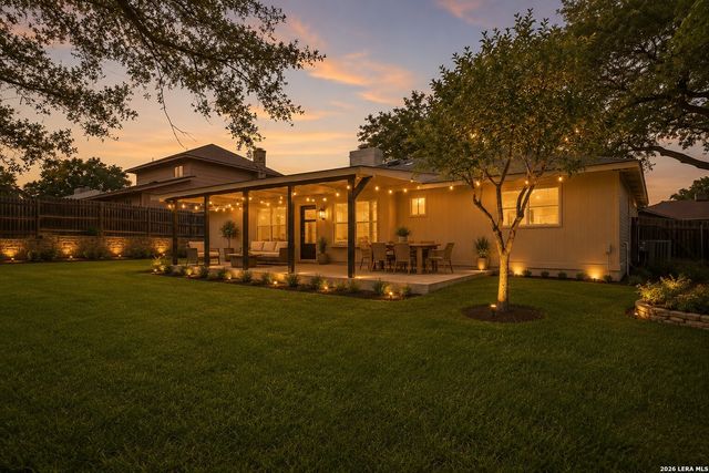 134 High Oak, Universal City, TX 78148