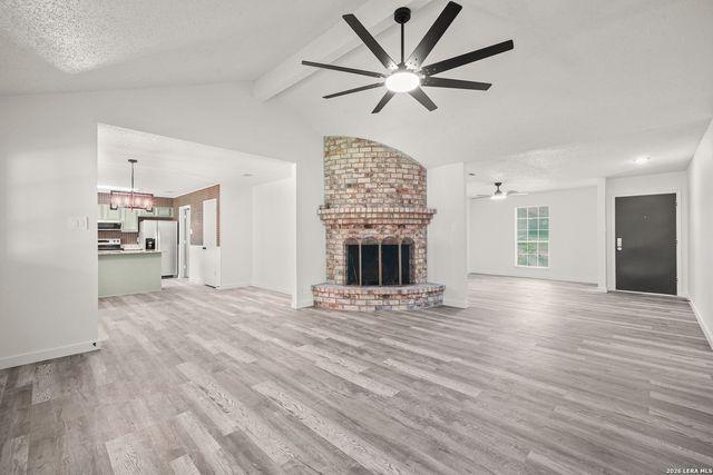 134 High Oak, Universal City, TX 78148