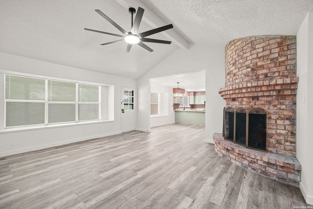 134 High Oak, Universal City, TX 78148