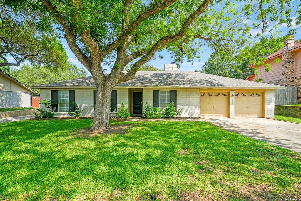 134 High Oak, Universal City, TX 78148