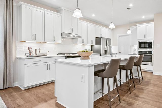 1117 Parkers RDG, Williamsburg, VA 23188