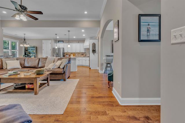 255 SAUNDERS CREEK CIR, Rossville, TN 38066