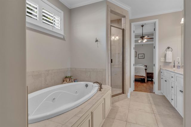 255 SAUNDERS CREEK CIR, Rossville, TN 38066