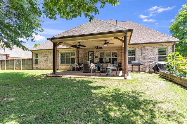 255 SAUNDERS CREEK CIR, Rossville, TN 38066