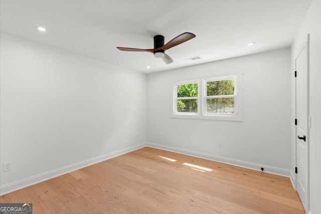 61 Suburban Drive NW, Kennesaw, GA 30144