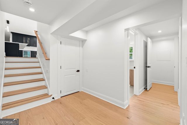 61 Suburban Drive NW, Kennesaw, GA 30144