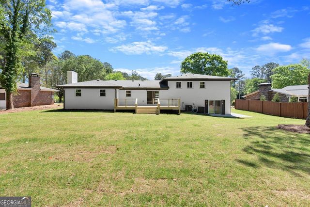 61 Suburban Drive NW, Kennesaw, GA 30144