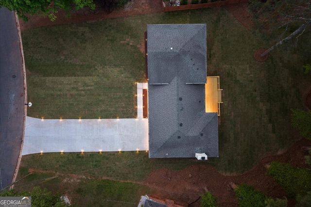 61 Suburban Drive NW, Kennesaw, GA 30144