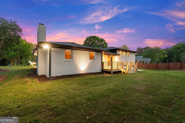 61 Suburban Drive NW, Kennesaw, GA 30144