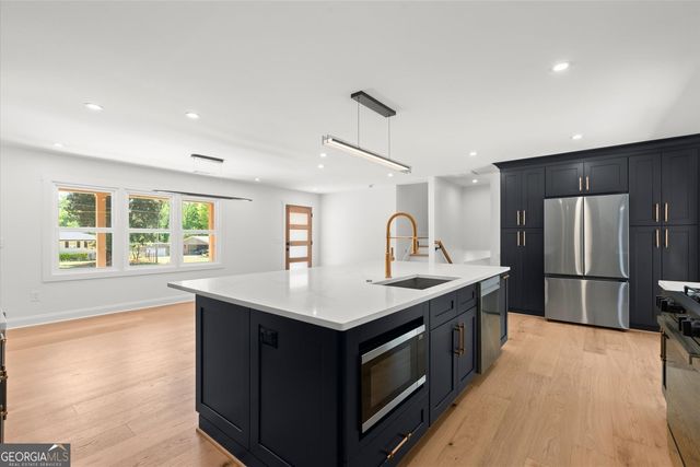 61 Suburban Drive NW, Kennesaw, GA 30144