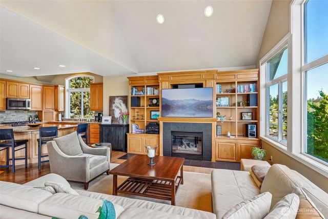 26100 134th Avenue SE, Kent, WA 98042