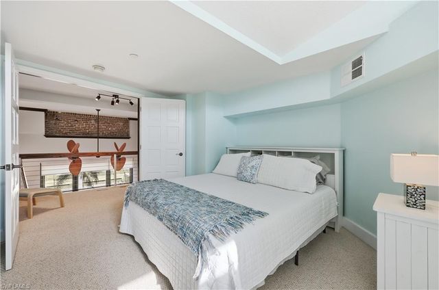 2260 1st ST 210, Fort Myers, FL 33901