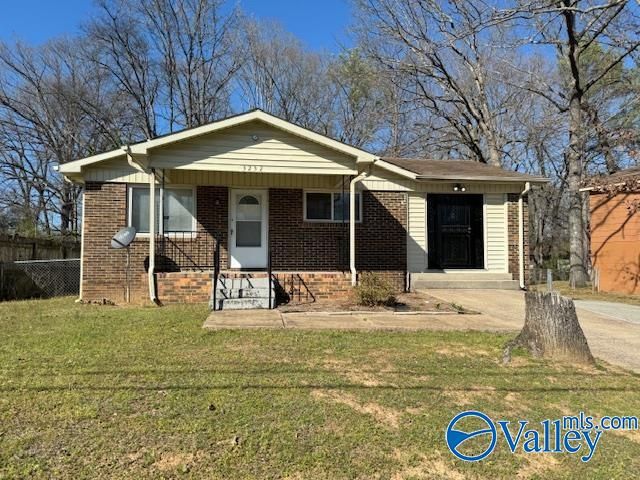 3252 Uvalde Lane NW, Huntsville, AL 35810