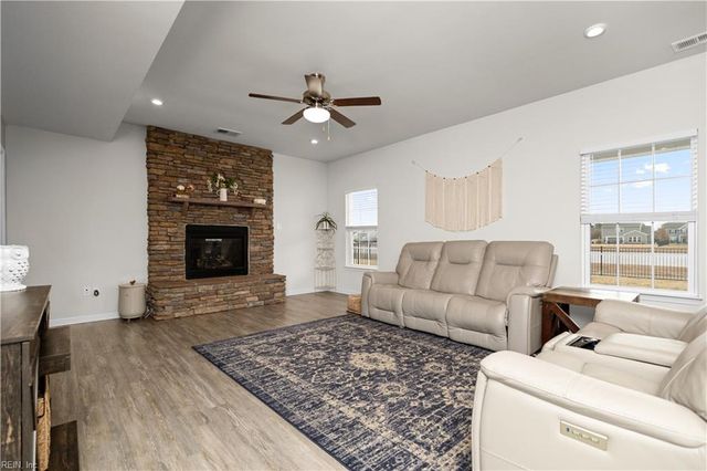 217 Sunny Lake RD, Moyock, NC 27958