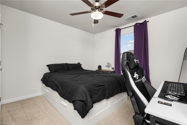 217 Sunny Lake RD, Moyock, NC 27958