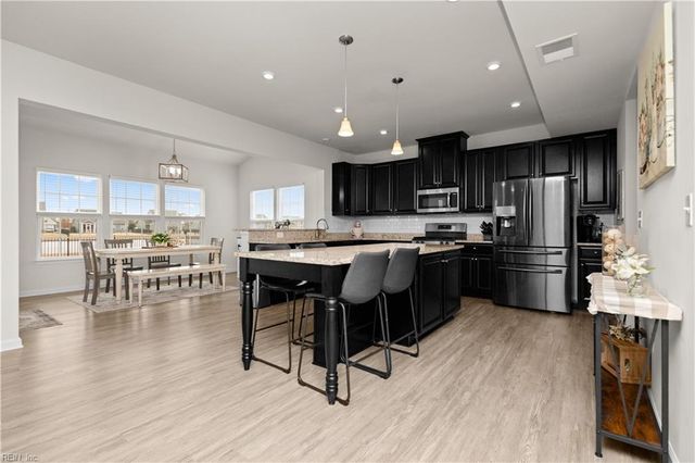 217 Sunny Lake RD, Moyock, NC 27958