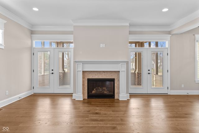 6582 W Deerfield Drive, Zionsville, IN 46077