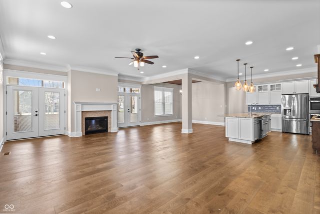 6582 W Deerfield Drive, Zionsville, IN 46077