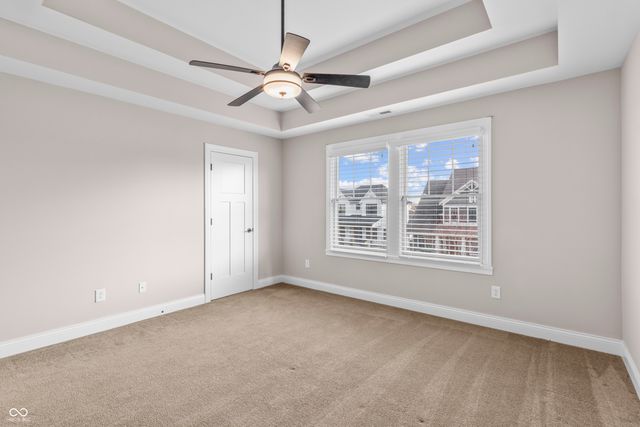 6582 W Deerfield Drive, Zionsville, IN 46077