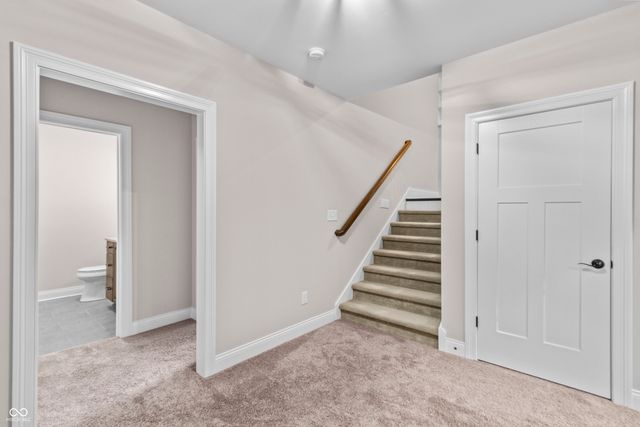 6582 W Deerfield Drive, Zionsville, IN 46077