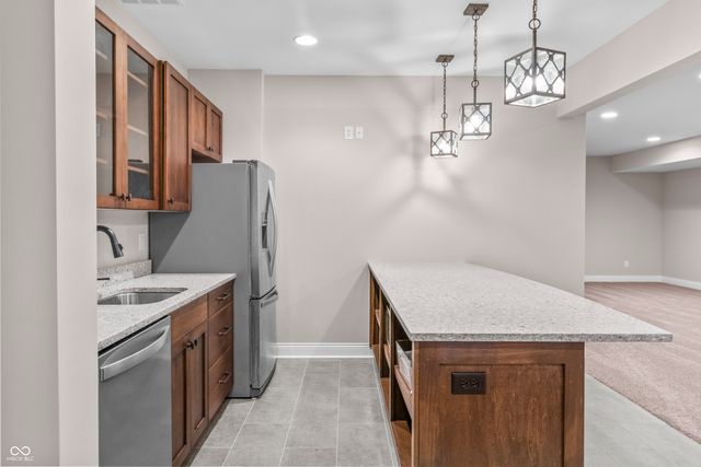 6582 W Deerfield Drive, Zionsville, IN 46077