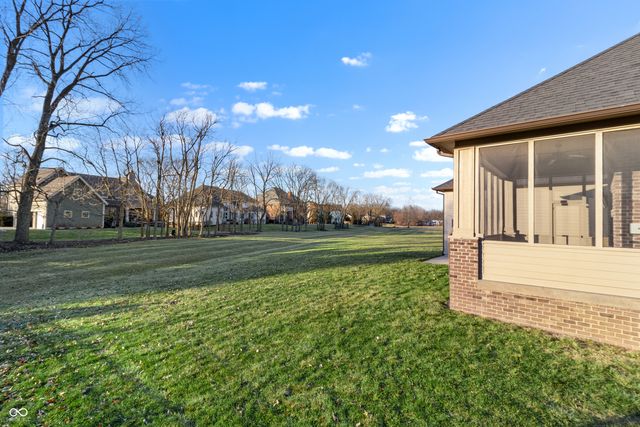 6582 W Deerfield Drive, Zionsville, IN 46077