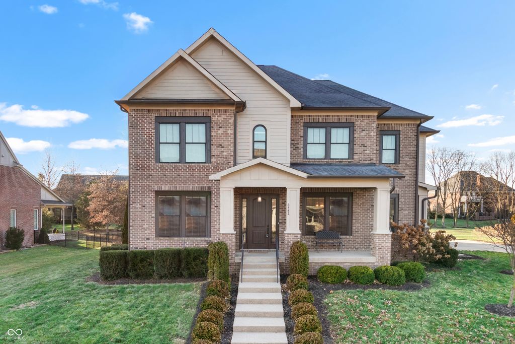 6582 W Deerfield Drive, Zionsville, IN 46077