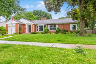 155 Cornell Avenue, Des Plaines, IL 60016