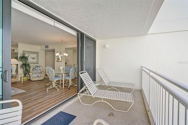 6518 MIDNIGHT PASS ROAD 310, Sarasota, FL 34242