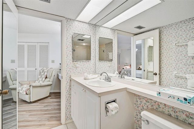 6518 MIDNIGHT PASS ROAD 310, Sarasota, FL 34242