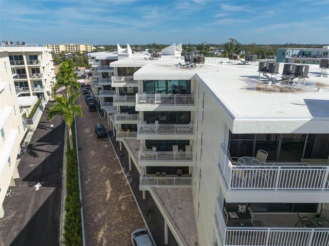 6518 MIDNIGHT PASS ROAD 310, Sarasota, FL 34242