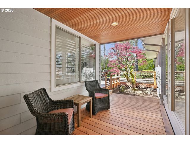 4135 Sw PARKVIEW Ave, Portland, OR 97225