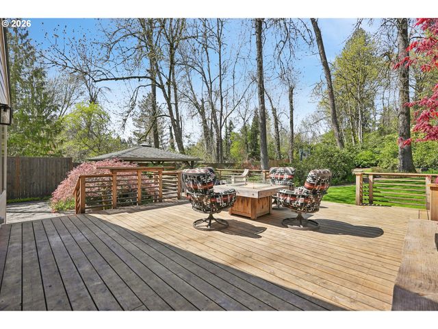 4135 Sw PARKVIEW Ave, Portland, OR 97225