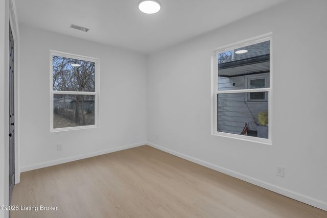 625 Inverness Ave, Louisville, KY 40214