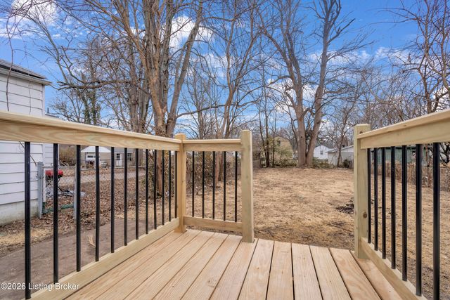 625 Inverness Ave, Louisville, KY 40214