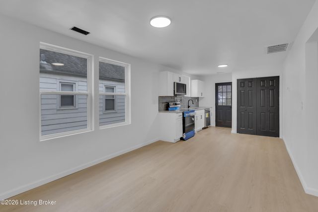 625 Inverness Ave, Louisville, KY 40214