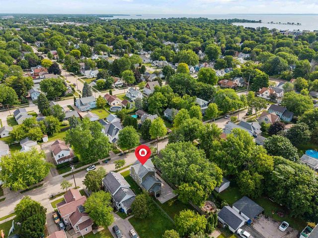 229 FULTON AVENUE, Oshkosh, WI 54901