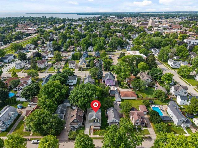229 FULTON AVENUE, Oshkosh, WI 54901