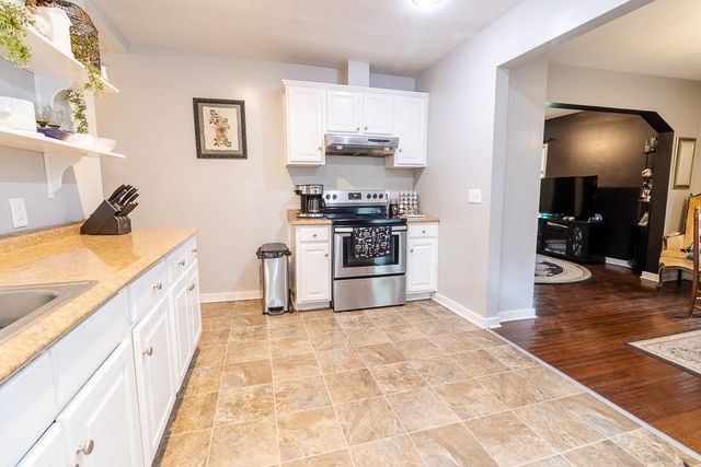 420 S Kentucky Avenue, Independence, MO 64053