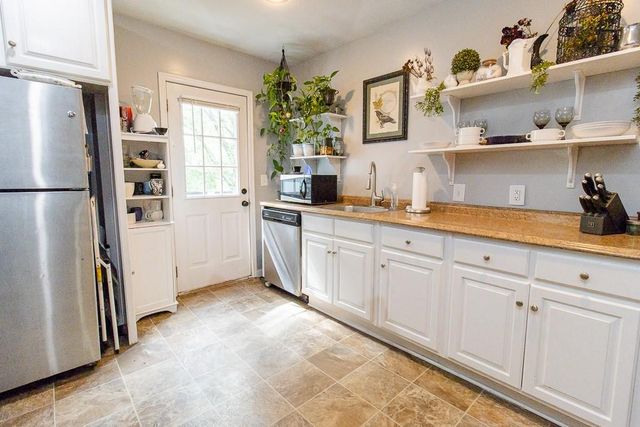 420 S Kentucky Avenue, Independence, MO 64053