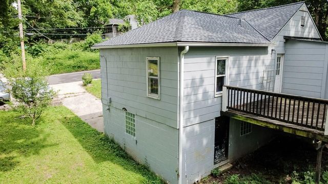 420 S Kentucky Avenue, Independence, MO 64053